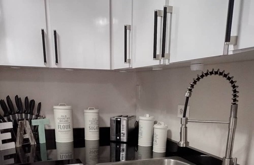 Canas Casa | 3 Minutes From Walmart, Homedepot ,ihop, chik filet Wendy Fitness