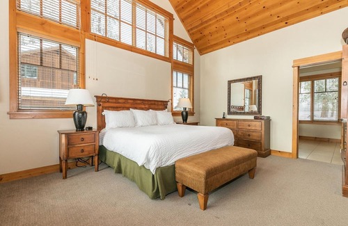 Truckee Cabina | Luxe Cabin with 5 Star Amenities!!