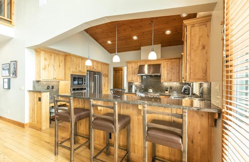 Truckee Cabina | Luxe Cabin with 5 Star Amenities!!