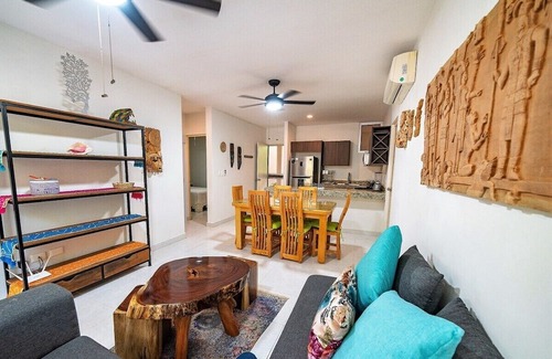 Progreso Municipality Apartamento | Very chic 3BR Condo, tons of amenities, 1 block fr