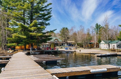 Seguin Cabina | This cottage is a 2 bedroom(s), 1 bathrooms, located in Parry Sound , on.