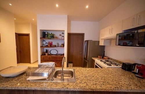 Xcumpich Apartamento | LUX & unique 3BR condo by The Harbor, North Mérida