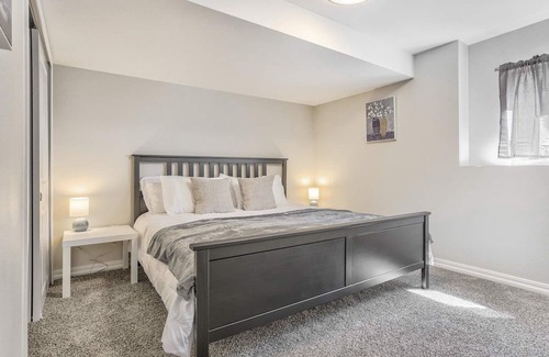 Park Vista Casa | 5BR House with Hot Tub, Peak Views in Colorado Springs