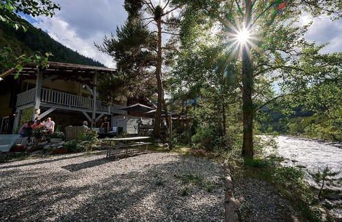 Meolans-Revel Chalet De Esquí | Camping a pequeña escala en el valle de Ubaye