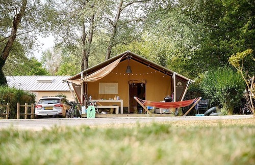 Mesnil-Saint-Pere Cabina | Acogedor camping familiar en la región de Champaña, a 200 metros de un lago