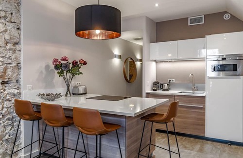Cannes City Centre Apartamento | STUNNING APART ❤️ BEACHES, SHOPS & PALAIS at YOUR DOORSTEPS! By TOTOLULUCANNES