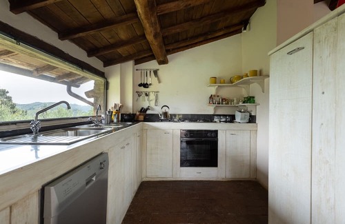 Pescaglia Cabaña | Tuscan house in idyllic scenic tranquility in hills between Lucca and sea WiFi