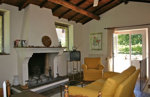 Pescaglia Cabaña | Tuscan house in idyllic scenic tranquility in hills between Lucca and sea WiFi