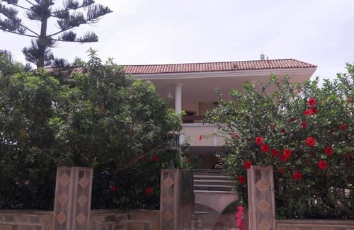 Saidia Villa | Room in villa by the sea, calm, wifi, garden, terrace, security 24h / 24