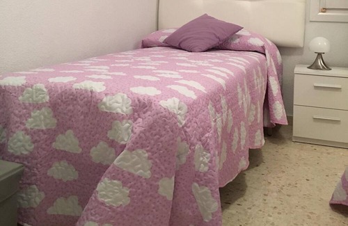 Oliva Chalet De Esquí | Front To The Sea Rosales. Luxurious Villa with aa, wifi and pool
