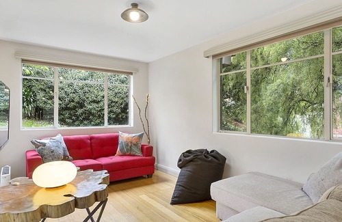 Lenah Valley Apartamento | August Apartment - stone's throw from vibrant North Hobart