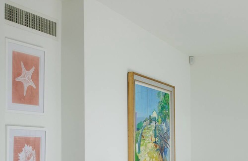 French Riviera Casa | Monaco Bay View villa with pool, sea views, secure parking for 3 cars, elevator.