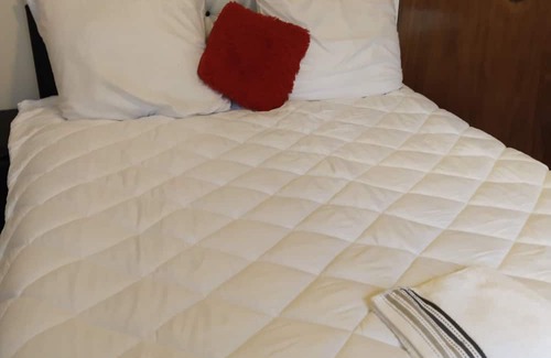 Greater Johannesburg Metropolitan Area Casa | JM TOURS & SAFARIS GUESTHOUSE