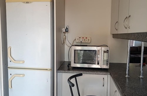 Greater Johannesburg Metropolitan Area Casa | JM TOURS & SAFARIS GUESTHOUSE