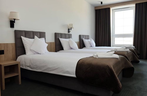 Szarlej Cama Y Desayuno | Dom Nazaret - Close to Airport 24h