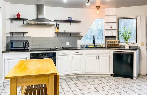 Normal Casa | Bell Circle Eccentric Geodesic Dome-home