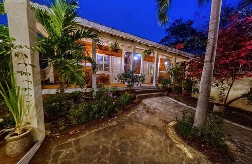 Pochomil Apartamento | Romantic Seaside Casita w Pool AC Fire Sunsets