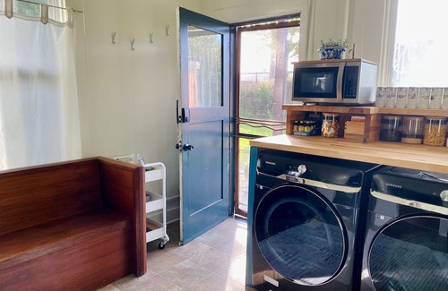 York Casa | Victorian on Garden Best Location in Town