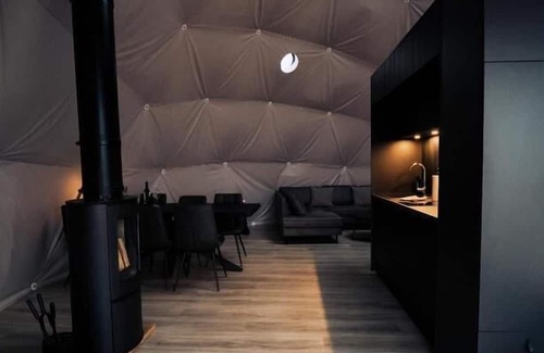 Selfoss Hotel | Golden Circle Domes - Lake View