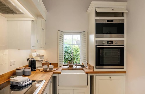 Churchill Casa | Beautiful 2BD Cottage in the Cotswolds