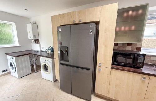 Farnborough and Crofton Apartamento | Bassetts House - Mins to Central London