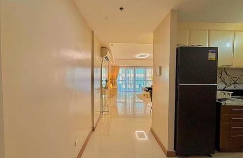 Pinagsama Complejo | Live Luxury Living at BGC Venice