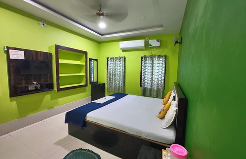 Puri Hotel | The Hotel B Suites Puri