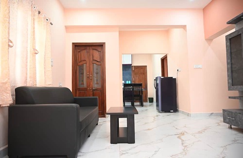 Kuvempu Nagara Apartamento | Surya-Atharva Suites