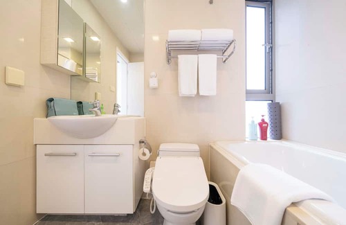 Xujiahui Cama Y Desayuno | Tyms Stylish 3BR 2BA Apt Yongxin Century