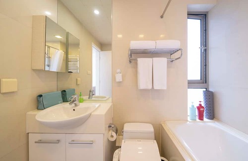 Xujiahui Cama Y Desayuno | Tyms Family 3BR 2BA Apt Xuhui Center