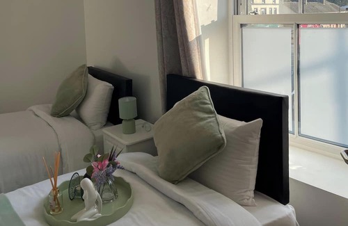 Edenderry Apartamento | 22 Guests - Edenderry Luxury Apartment Retreat