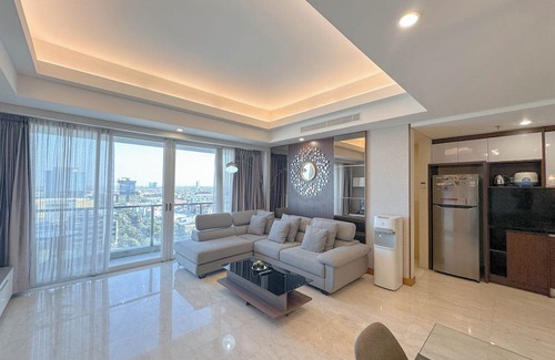 Surabaya Apartamento | Spacious And Elegant 2Br At One East Penthouse & Residence Apartment