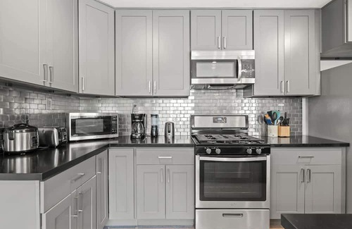 Walnut Valley Casa | Spacious Family Friendly House in Central Location