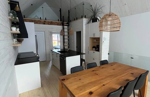 L'Anse-Saint-Jean Chalet De Esquí | Scandinavian chalet in the alpine village of Mont Édouard-Magnificent new construction