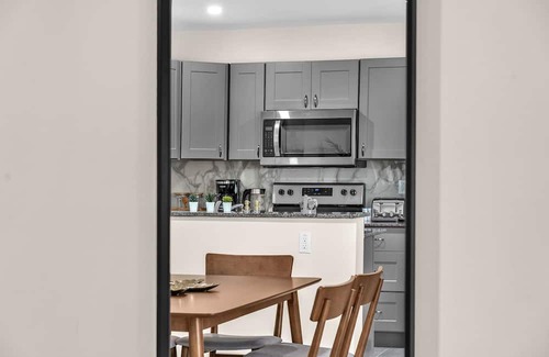 Allapattah Casa | Spacious 6-bedroom Double Home with AC and WiFi in brilliant Miami