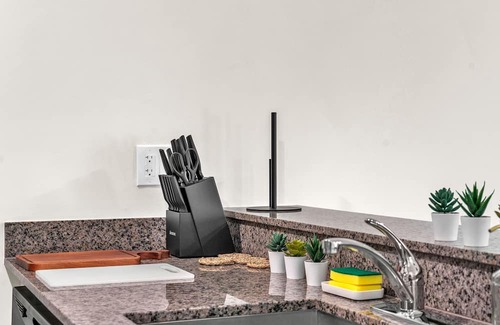 Allapattah Casa | Spacious 6-bedroom Double Home with AC and WiFi in brilliant Miami