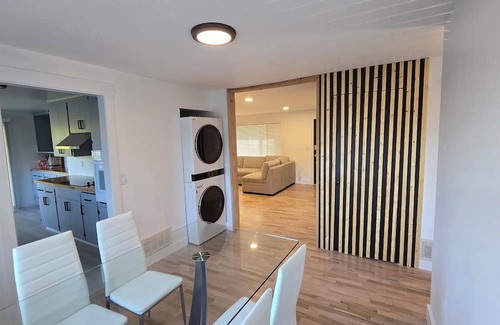Puyallup Casa | Newly Renovated 2BR /Wifi-Entertainment Included /Near WA State Fair