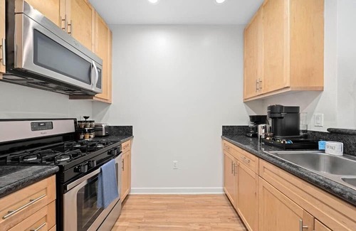 Downtown Apartamento | Downtown Santa Monica Top Floor Ocean View 2BR/2BA