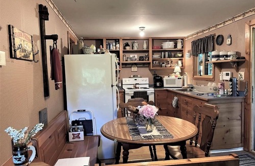 New Milford Cabina | Charming cabin with WiFi in New Milford