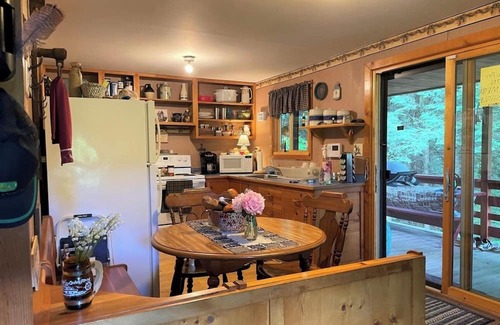 New Milford Cabina | Charming cabin with WiFi in New Milford