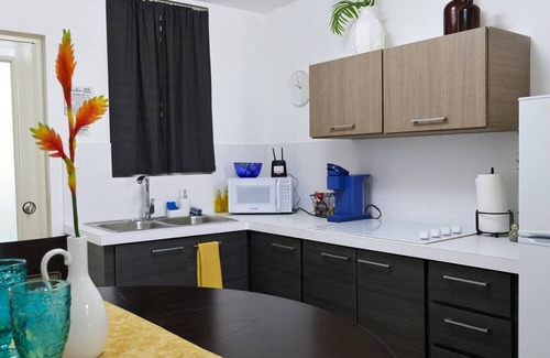 Arecibo Pueblo Apartamento | Arecibo Coastal Blue Unit Puerto Rico