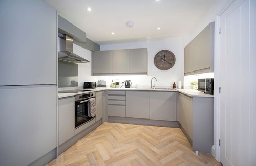 Sudbury Apartamento | DB: 2 King Charles Court