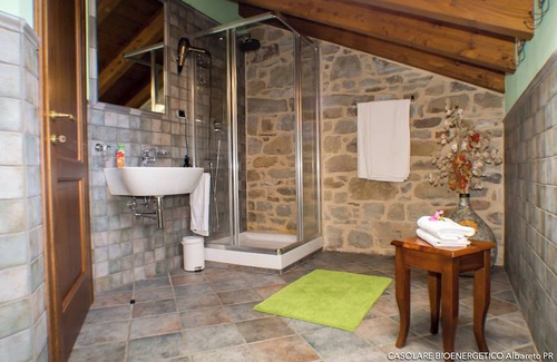 Albareto Cama Y Desayuno | And an ideal facility for relaxing stays of families and holistic groups.