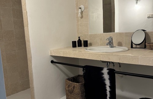 Labaume Condominio | Suite Olivier - Superb gîte in the heart of an 18th-century sheepfold a stone's throw from Uzès