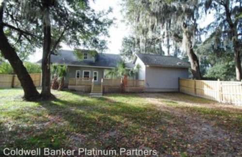Savannah Casa | Charming 4-bedroom house with AC and WiFi in welcoming Savannah