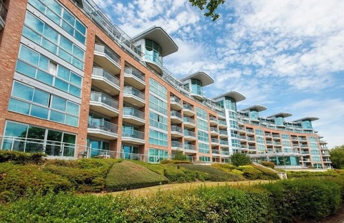 Nottingham Apartamento | Charming 2-bedroom Penthouse in lovely Nottingham with WiFi, AC