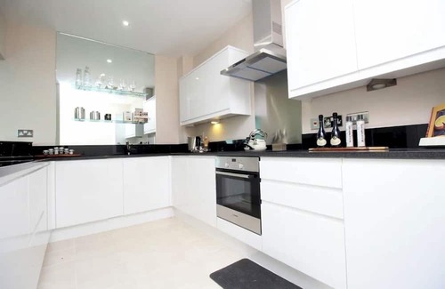 Nottingham Apartamento | Charming 2-bedroom Penthouse in lovely Nottingham with WiFi, AC