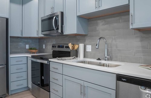 Carbondale Apartamento | Tree Farm Lofts: Luxury Lakefront Living in the Heart of The Roaring Fork Valley