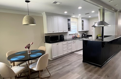 Metairie Casa | 3bd 2bath house in Metairie - 15 minute drive to Superdome and Bourbon Street