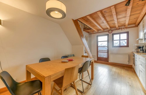 Villard-Reculas Apartamento | Apartment 'Tout Confort Et Moderne Granges 33' with Mountain View, Balcony and Wi-Fi